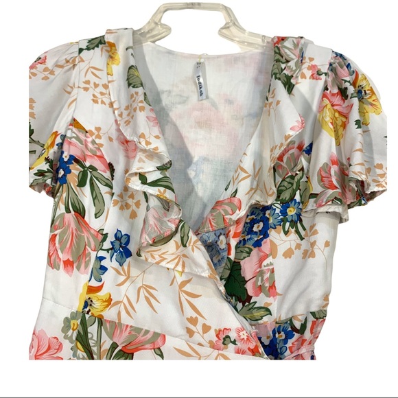Anthropologie Indikah summer floral wrap dress with short flutter sleeves size 8 - Picture 3 of 7